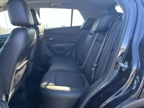 More photos of 2022 Chevrolet Trax LT at Taylor Automotive, TN