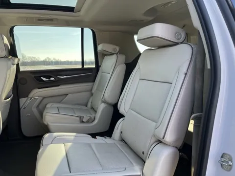 More photos of 2021 GMC Yukon XL Denali at Taylor Automotive, TN