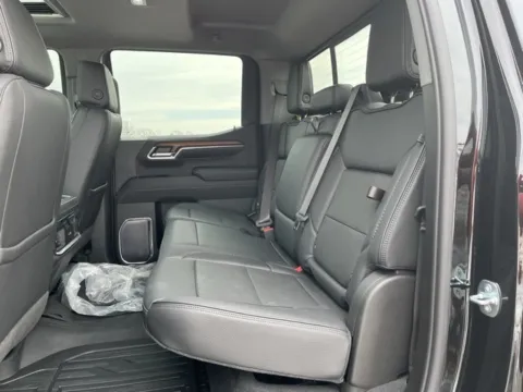 More photos of 2023 GMC Sierra 1500 Denali at Taylor Automotive, TN