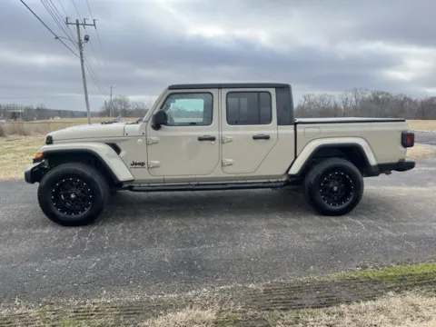 Photos of 2020 Jeep Gladiator Sport for sale in Martin, TN at Taylor Automotive