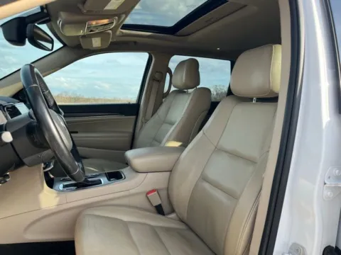 More photos of 2021 Jeep Grand Cherokee Limited at Taylor Automotive, TN