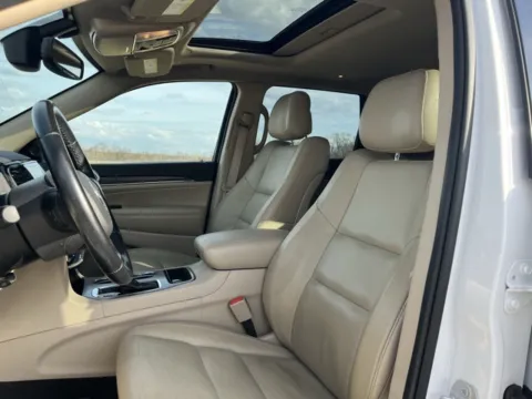 More photos of 2021 Jeep Grand Cherokee Limited at Taylor Automotive, TN