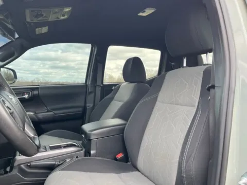 More photos of 2022 Toyota Tacoma TRD Off-Road at Taylor Automotive, TN