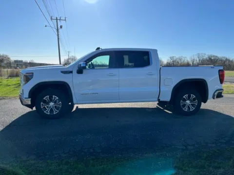 Photos of 2026 GMC Sierra 1500 SLE for sale in Martin, TN at Taylor Automotive