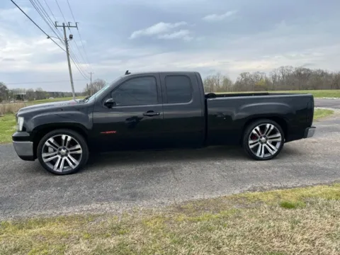 Photos of 2007 GMC Sierra 1500 SLE2 for sale in Martin, TN at Taylor Automotive