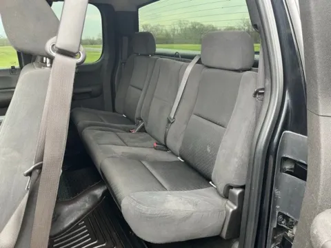 More photos of 2007 GMC Sierra 1500 SLE2 at Taylor Automotive, TN