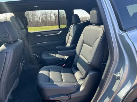 More photos of 2025 GMC Acadia Elevation at Taylor Automotive, TN