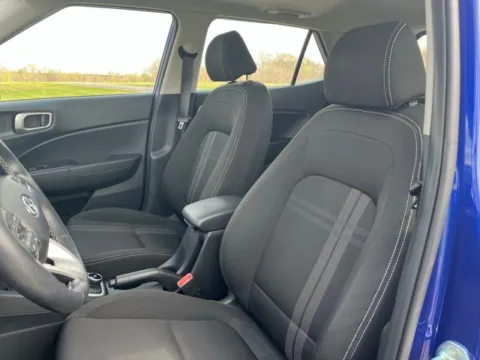 More photos of 2022 Hyundai Venue SEL at Taylor Automotive, TN