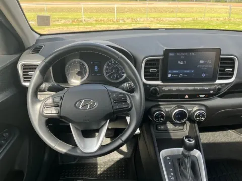 Another view of 2022 Hyundai Venue SEL for sale in Martin, TN at Taylor Automotive