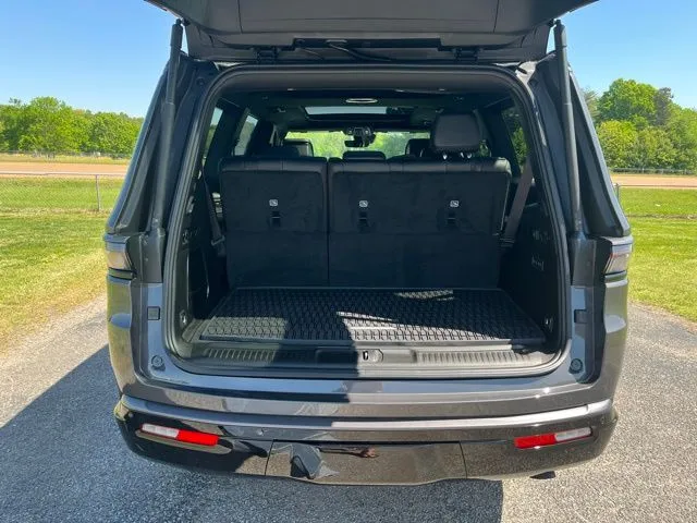 2026 Jeep Grand Wagoneer Upland - Photo 16
