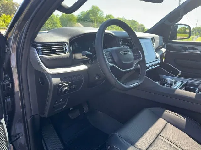 2026 Jeep Grand Wagoneer Upland - Photo 29