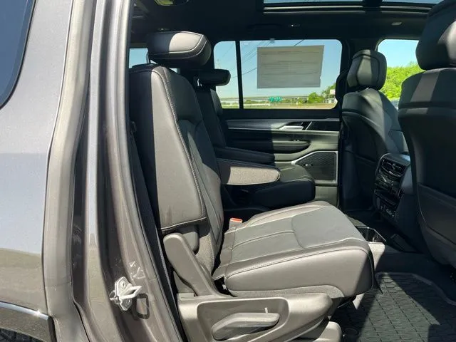 2026 Jeep Grand Wagoneer Upland - Photo 25