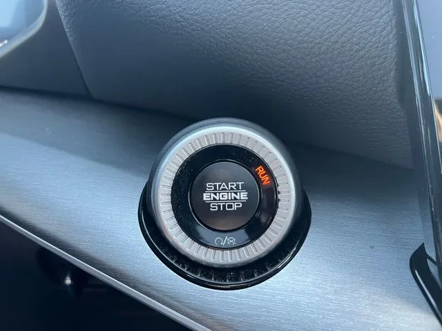 2026 Jeep Grand Wagoneer Upland - Photo 12