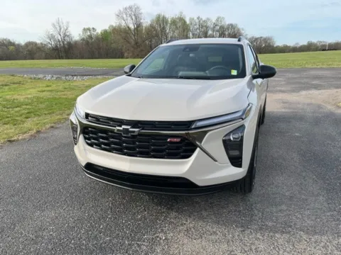 White 2026 Chevrolet Trax 2RS for sale in Martin, TN
