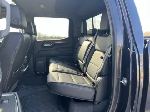 More photos of 2022 GMC Sierra 1500 Denali at Taylor Automotive, TN