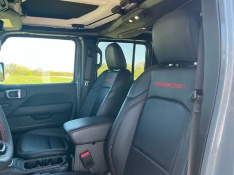 More photos of 2024 Jeep Gladiator Rubicon at Taylor Automotive, TN