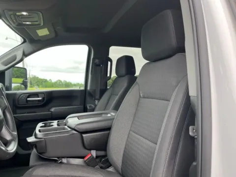 More photos of 2024 Chevrolet Silverado 2500HD Custom at Taylor Automotive, TN