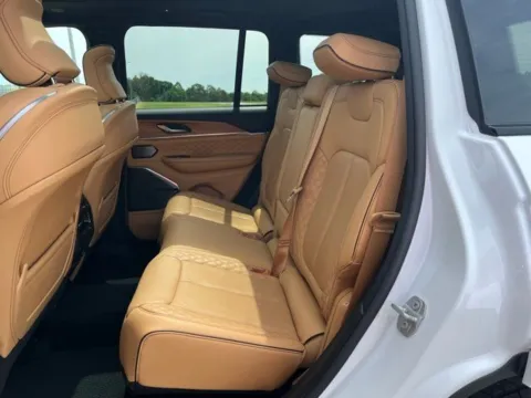 More photos of 2024 Jeep Grand Cherokee Summit Reserve at Taylor Automotive, TN