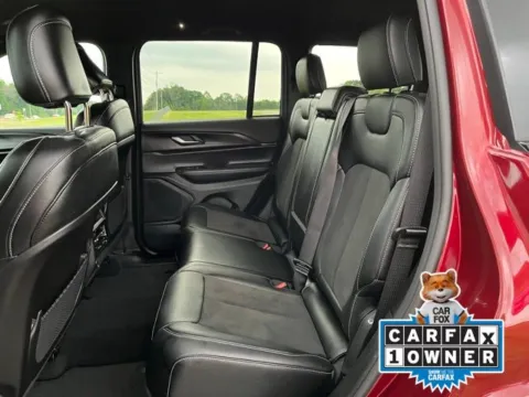 More photos of 2024 Jeep Grand Cherokee Altitude at Taylor Automotive, TN