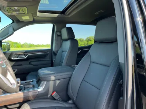 More photos of 2026 GMC Sierra 1500 SLT at Taylor Automotive, TN