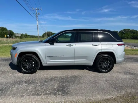 Photos of 2026 Jeep Grand Cherokee Summit for sale in Martin, TN at Taylor Automotive