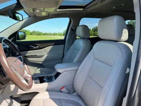 More photos of 2020 GMC Acadia SLT at Taylor Automotive, TN