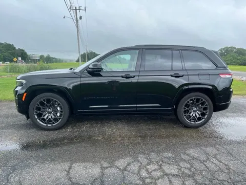Photos of 2024 Jeep Grand Cherokee Summit Reserve for sale in Martin, TN at Taylor Automotive
