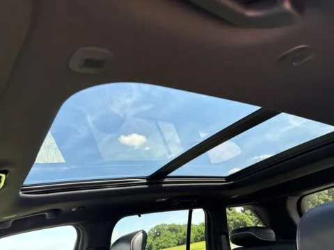 More photos of 2024 Jeep Grand Cherokee Summit at Taylor Automotive, TN