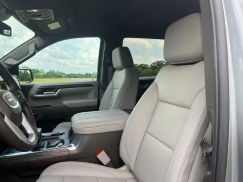 More photos of 2026 GMC Sierra 1500 SLT at Taylor Automotive, TN