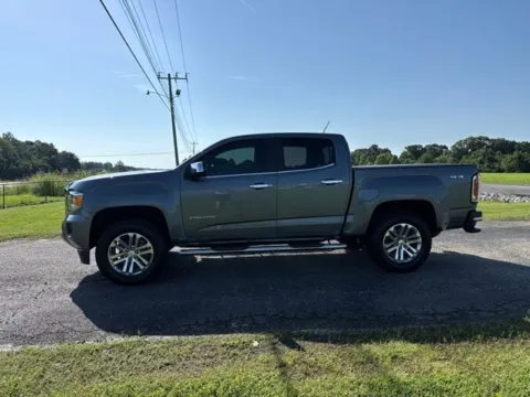 Photos of 2020 GMC Canyon SLT for sale in Martin, TN at Taylor Automotive