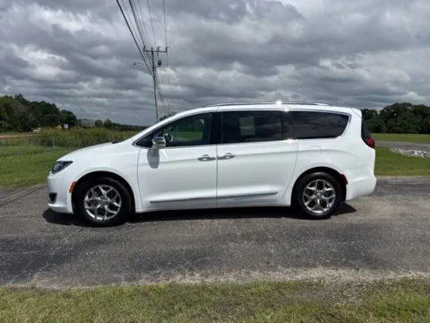 Photos of 2017 Chrysler Pacifica Limited for sale in Martin, TN at Taylor Automotive