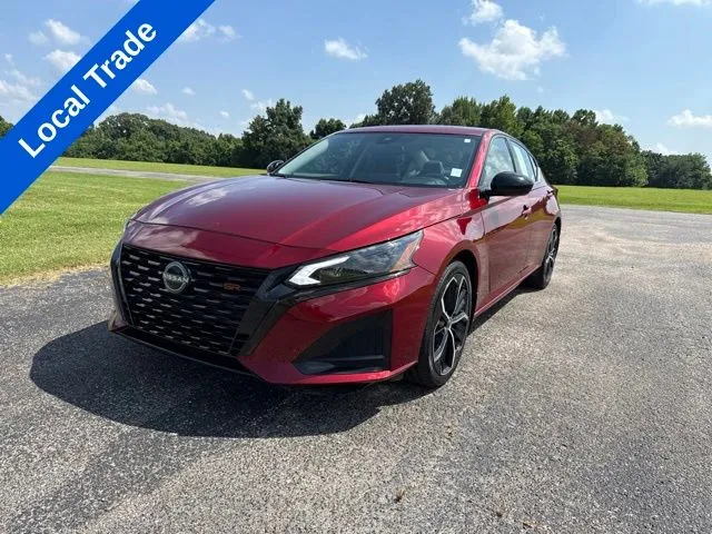 Red 2023 Nissan Altima 2.5 SR for sale in Martin, TN