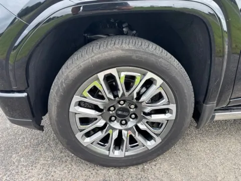 More photos of 2024 GMC Sierra 1500 Denali Ultimate at Taylor Automotive, TN