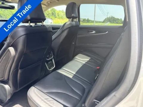 More photos of 2022 Lincoln Nautilus Reserve at Taylor Automotive, TN