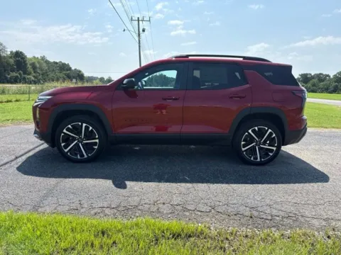 Photos of 2027 Chevrolet Equinox RS for sale in Martin, TN at Taylor Automotive