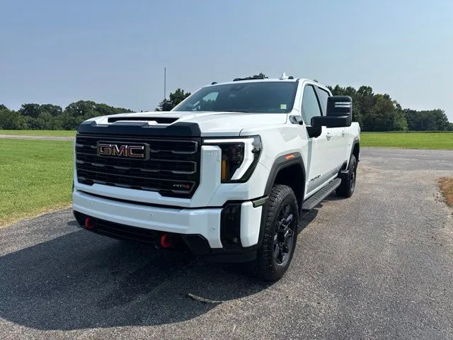 White 2026 GMC Sierra 2500 HD AT4 for sale in Martin, TN