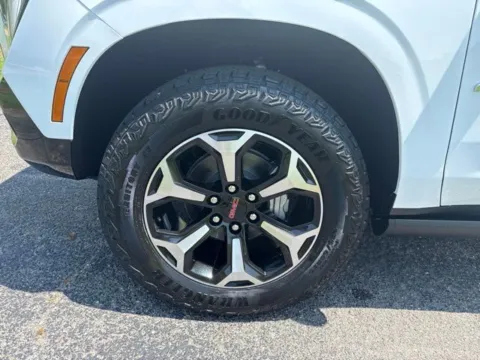 More photos of 2026 GMC Yukon AT4 at Taylor Automotive, TN