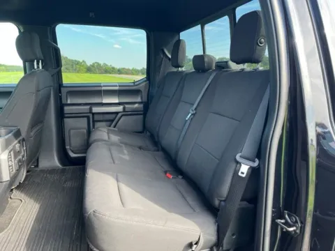 More photos of 2019 Ford F-150 XLT at Taylor Automotive, TN