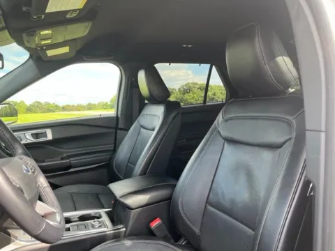 More photos of 2020 Ford Explorer Limited at Taylor Automotive, TN