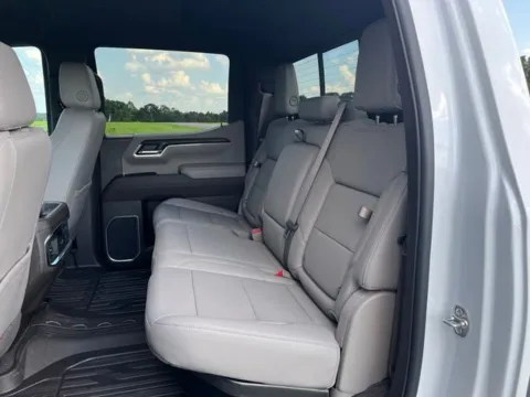 More photos of 2026 GMC Sierra 1500 SLT at Taylor Automotive, TN