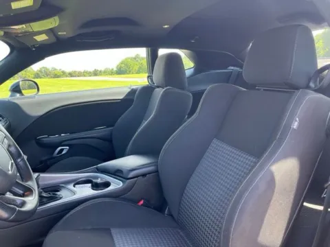 More photos of 2022 Dodge Challenger GT at Taylor Automotive, TN