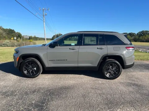 Photos of 2027 Jeep Grand Cherokee Laredo Altitude for sale in Martin, TN at Taylor Automotive