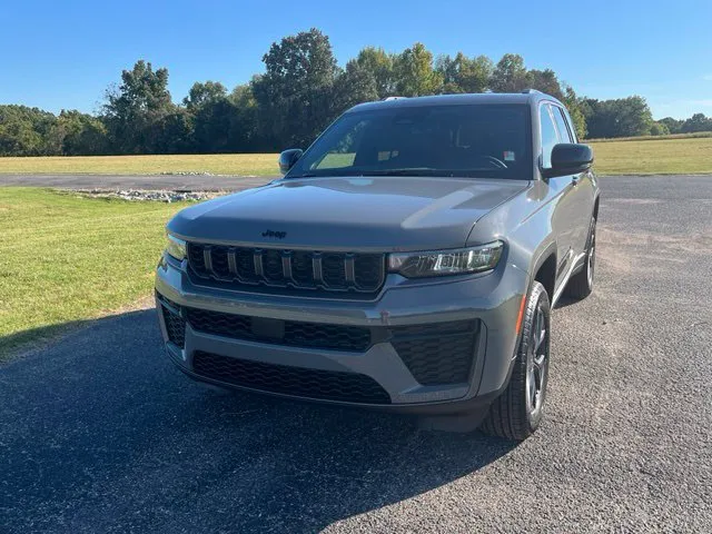 Gray 2027 Jeep Grand Cherokee Laredo Altitude for sale in Martin, TN