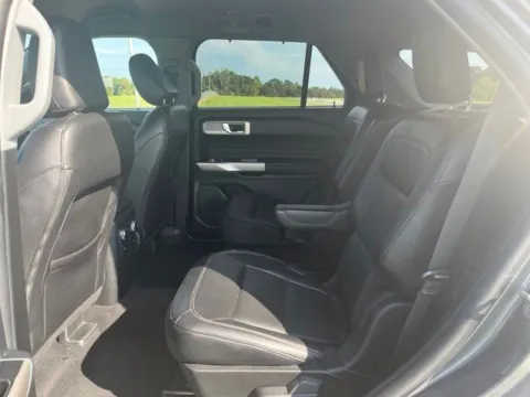 More photos of 2023 Ford Explorer Limited at Taylor Automotive, TN