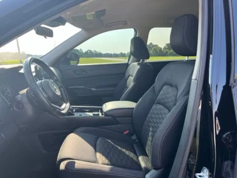 More photos of 2024 Nissan Pathfinder SV at Taylor Automotive, TN