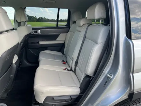 More photos of 2024 Hyundai Santa Fe SEL at Taylor Automotive, TN