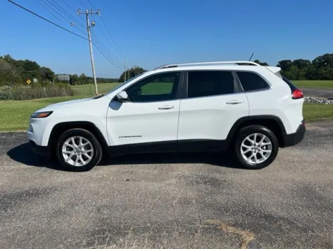 Photos of 2016 Jeep Cherokee Latitude for sale in Martin, TN at Taylor Automotive