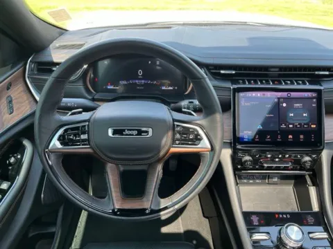 Another view of 2025 Jeep Grand Cherokee Summit for sale in Martin, TN at Taylor Automotive