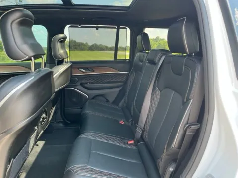 More photos of 2025 Jeep Grand Cherokee Summit at Taylor Automotive, TN