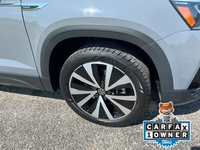 2023 Volkswagen Taos SE - Photo 10